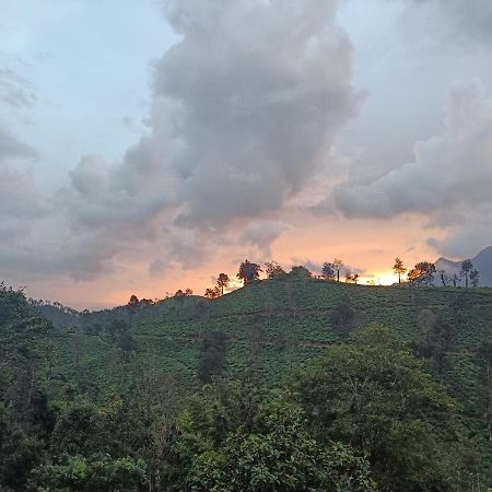 Chateau Woods Kalpetta Luaran gambar